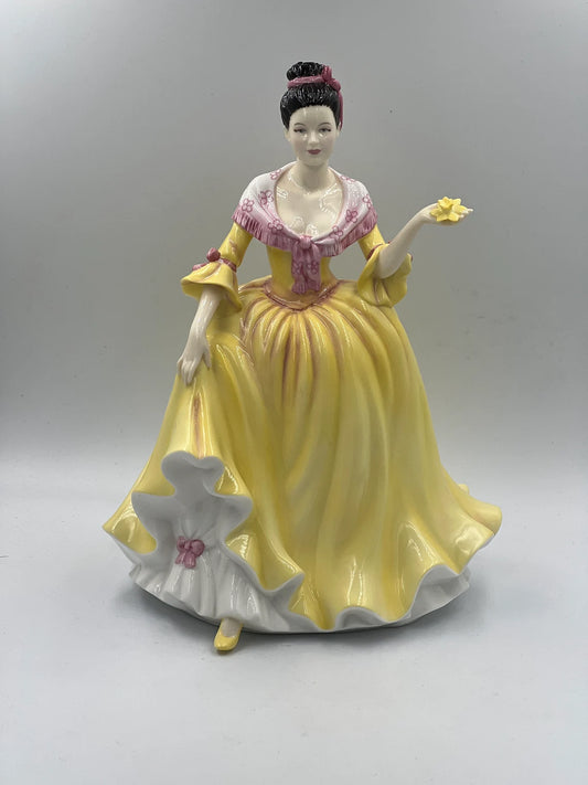 Royal Doulton figurine "Welsh Beauty" HN5032, BNIB Pretty Ladies Collection
