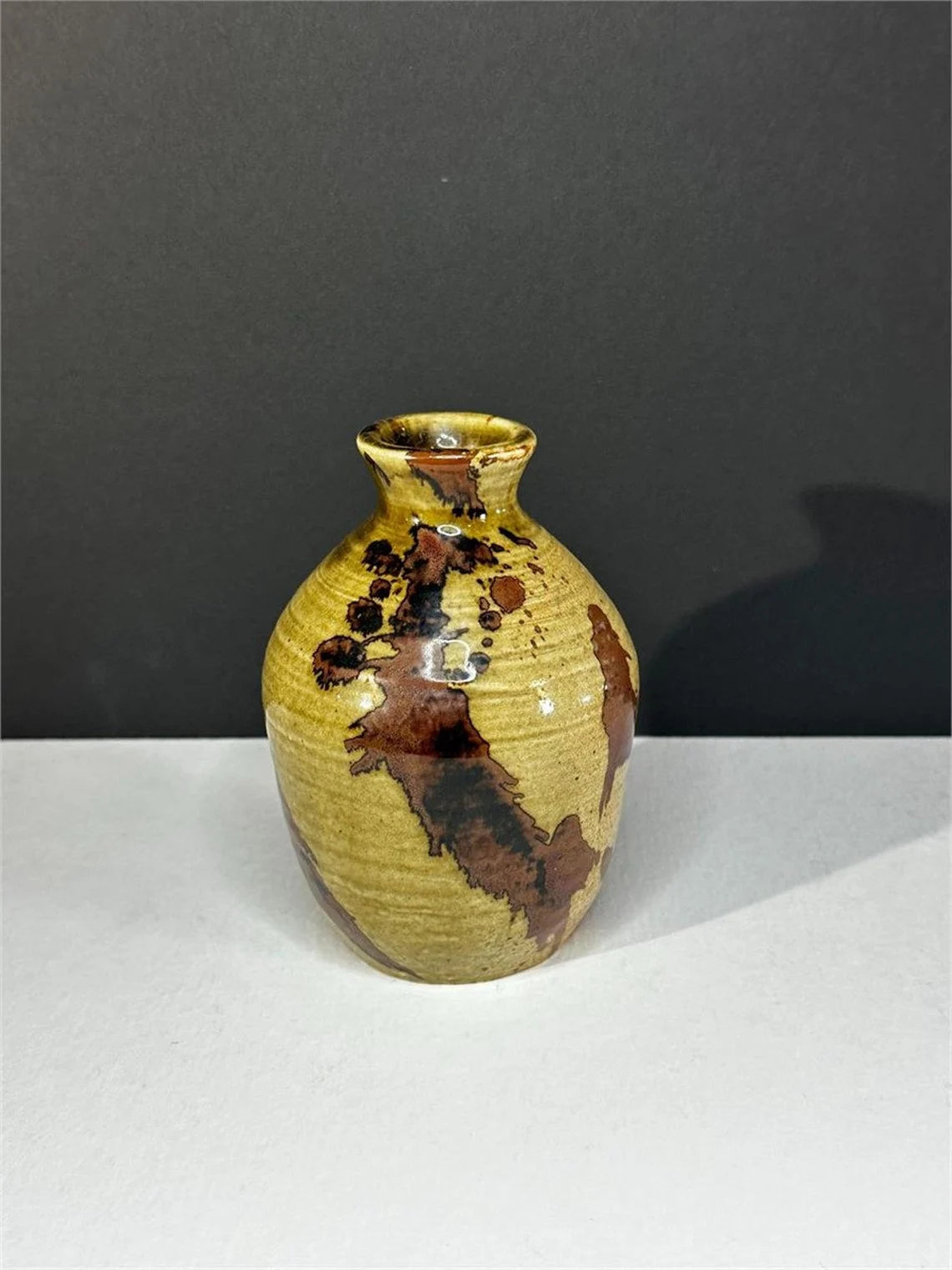 Lorenzen Nova Scotia pottery Vase, 5.5"t.