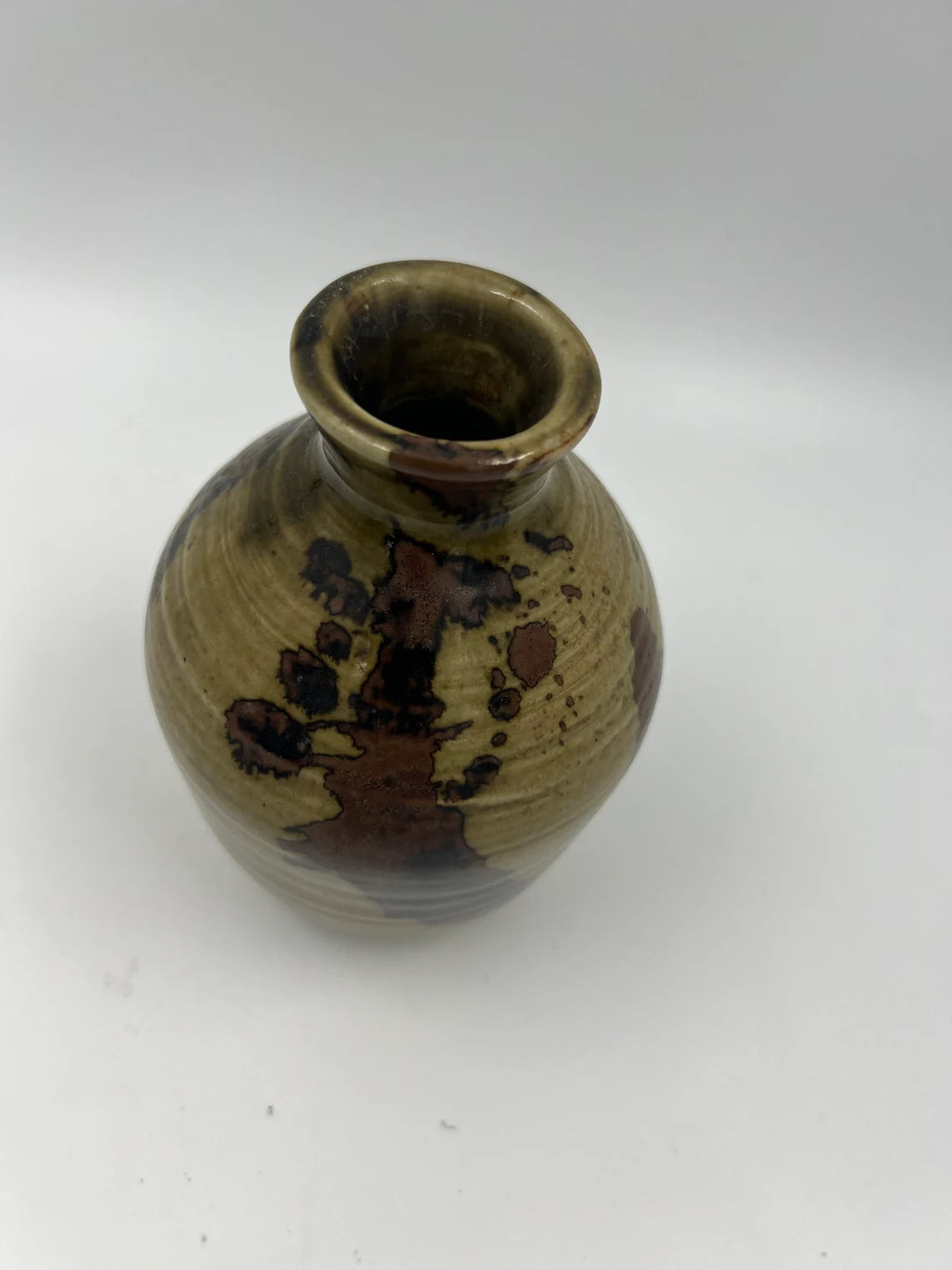 Lorenzen Nova Scotia pottery Vase, 5.5"t.