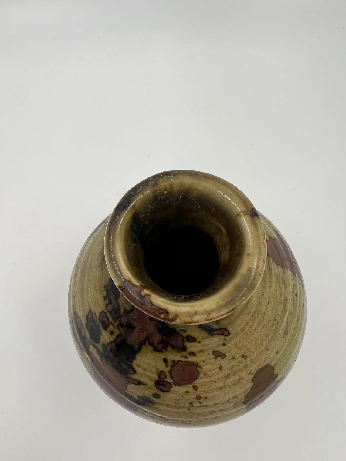 Lorenzen Nova Scotia pottery Vase, 5.5"t.