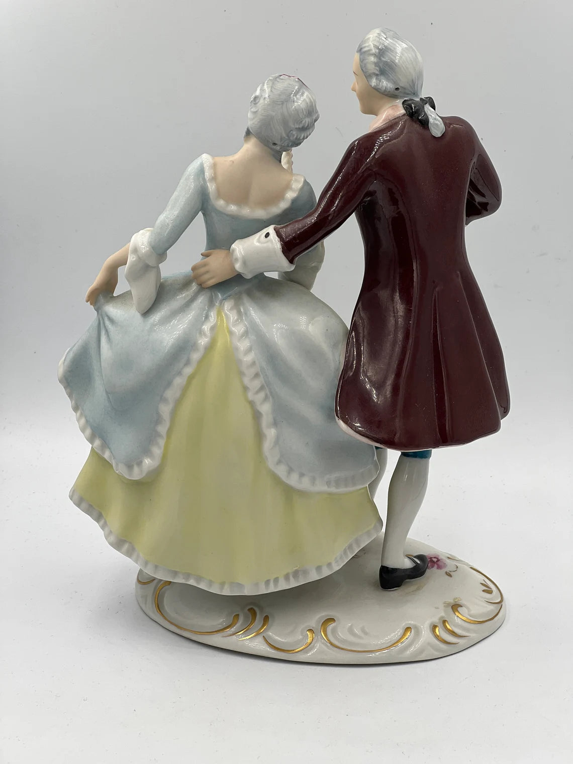 Rare find Vintage Royal Dux Bohemia Figurine of Couple #3802 CZECHOSLOVAKIA