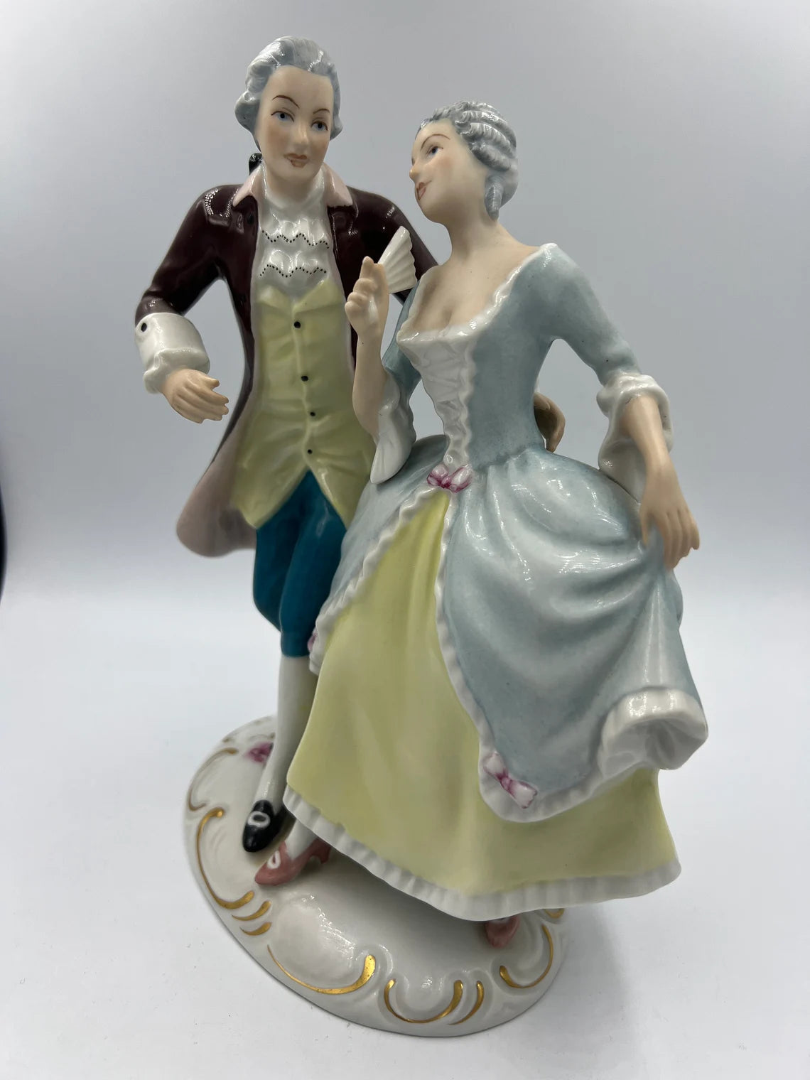 Rare find Vintage Royal Dux Bohemia Figurine of Couple #3802 CZECHOSLOVAKIA