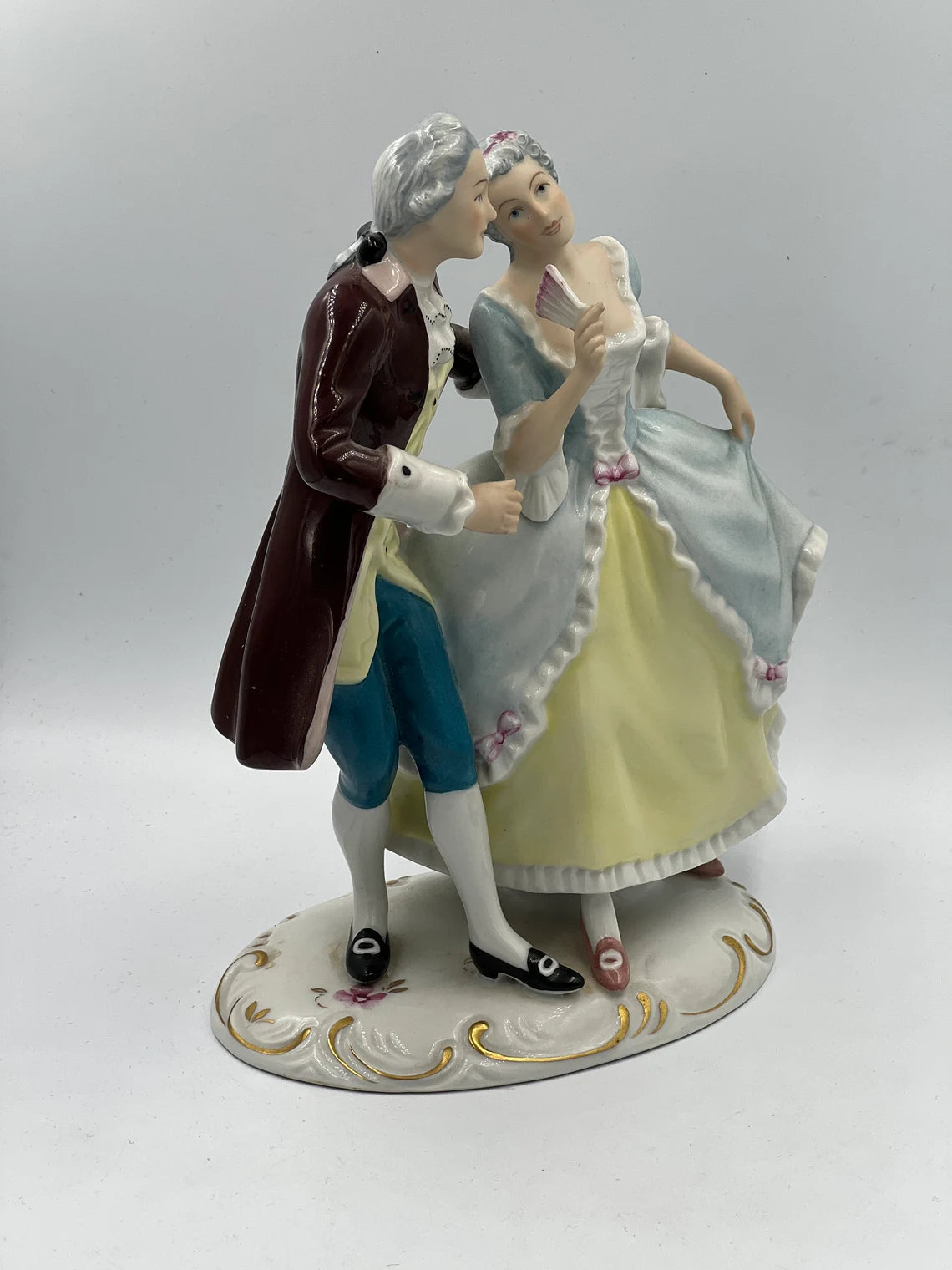 Rare find Vintage Royal Dux Bohemia Figurine of Couple #3802 CZECHOSLOVAKIA