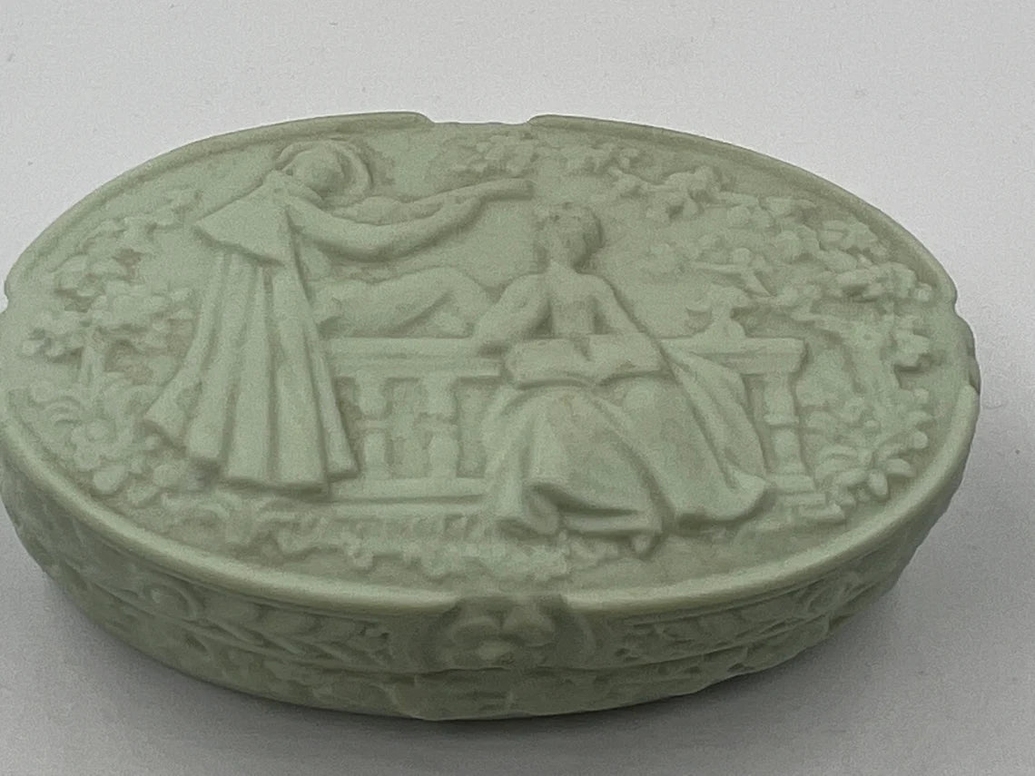 Lladro 5267 Oval Box Decorated" miniature trinket box.