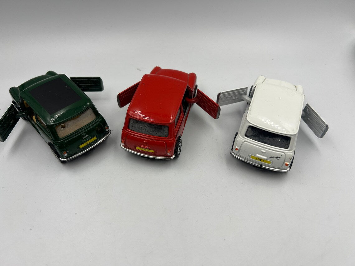 Corgi 1/36 Scale 3 Piece Mini Set - Red/White/Green