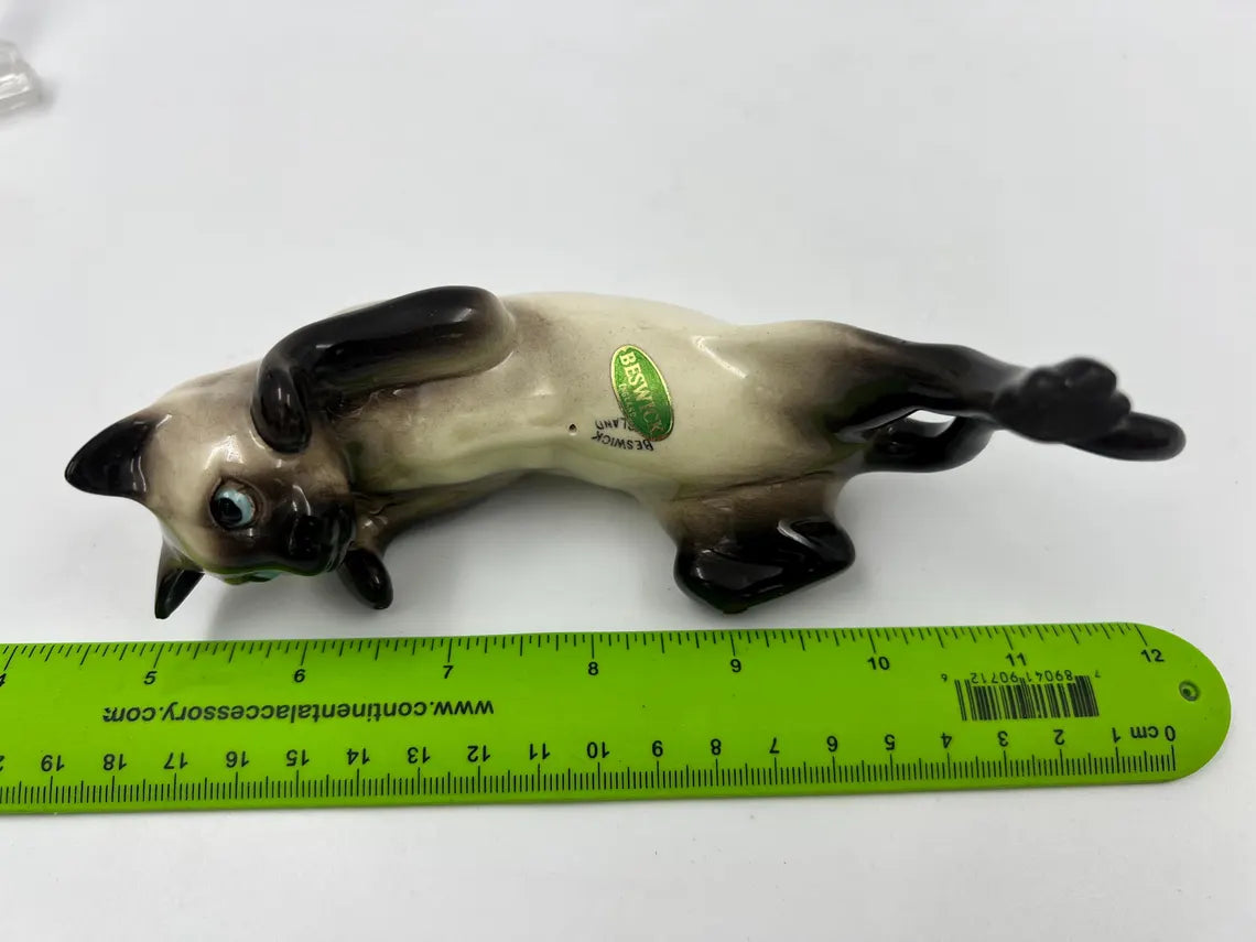 Beswick Siamese Cat used for Hanging From a Glass, edge or shelf