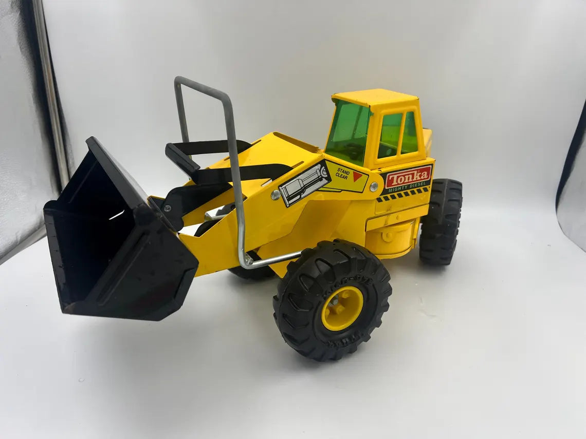 Vintage 1983 Metal Tonka Front End Loader XMB 975 20” x 9.5” x 9”