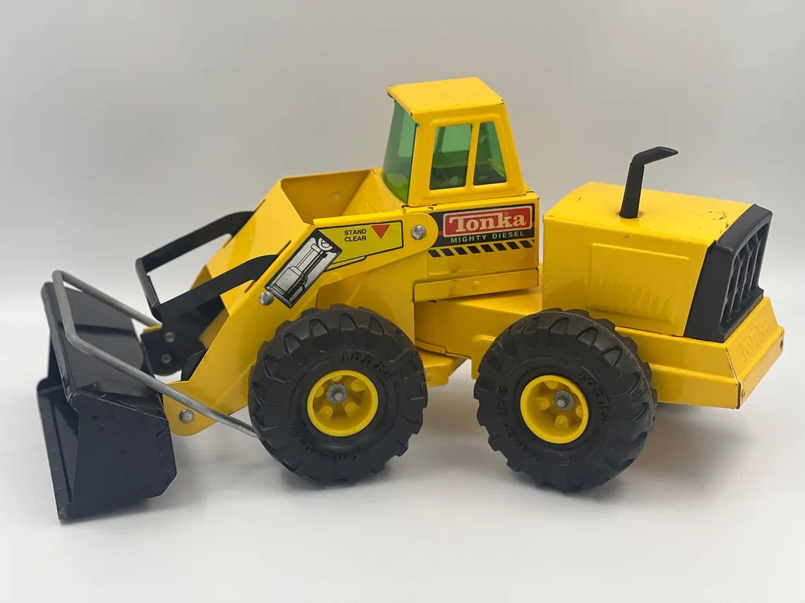 Vintage 1983 Metal Tonka Front End Loader XMB 975 20” x 9.5” x 9”