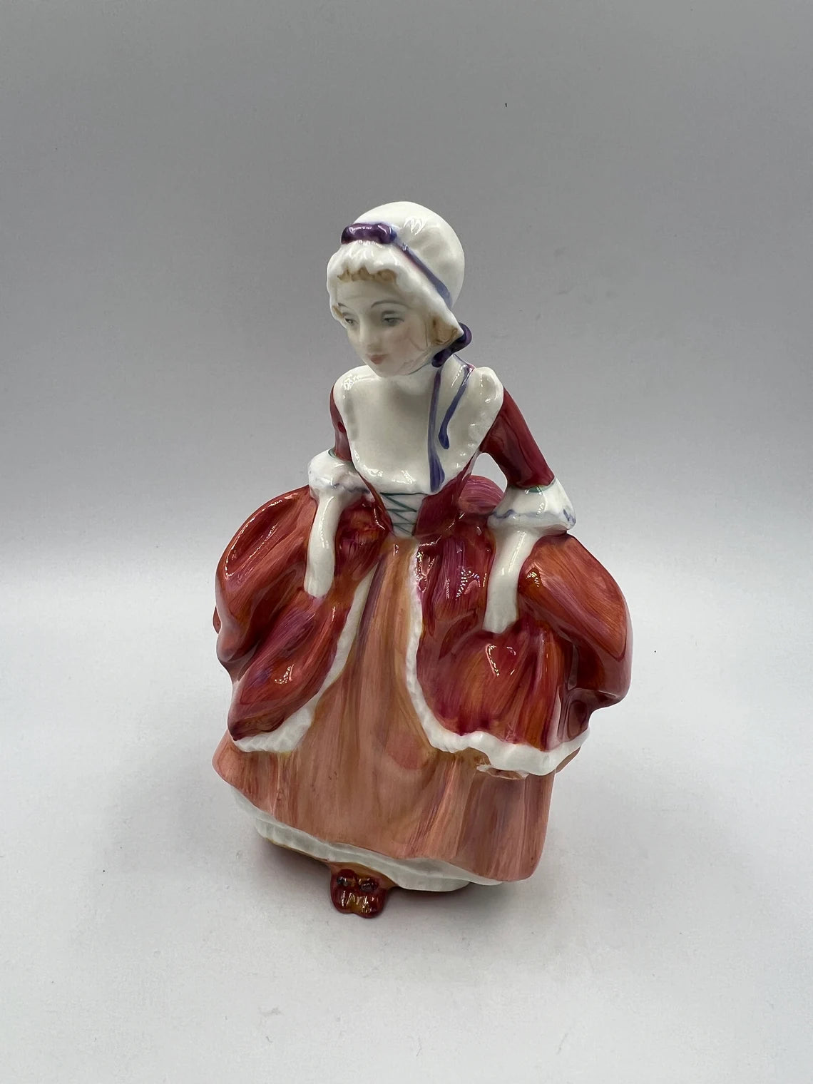 Royal Doulton Goody Two Shoes HN 2037 Figurine Copyright 1949