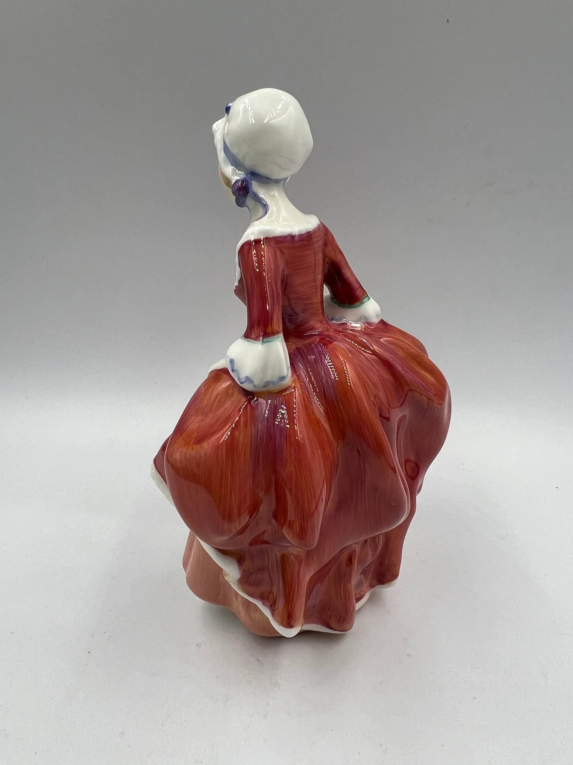 Royal Doulton Goody Two Shoes HN 2037 Figurine Copyright 1949