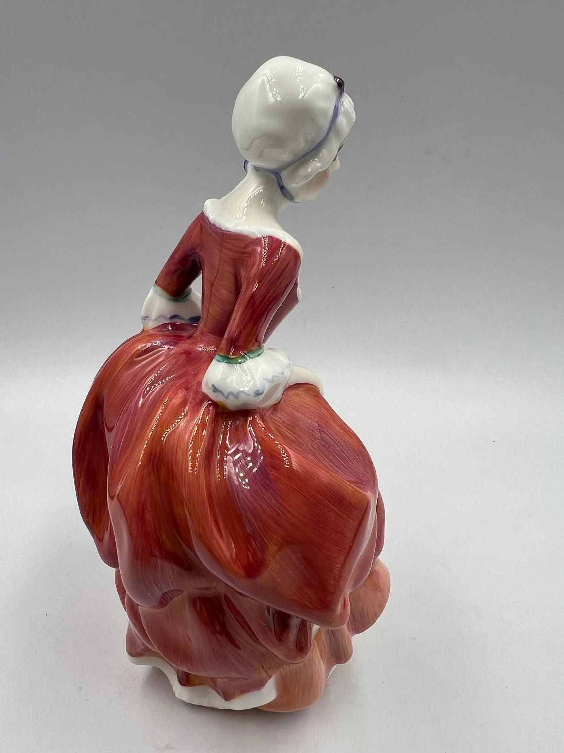 Royal Doulton Goody Two Shoes HN 2037 Figurine Copyright 1949