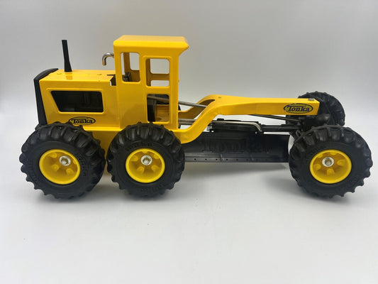 Hasbro Tonka Road Grader Metal Yellow Construction Toy Vehicle 92510