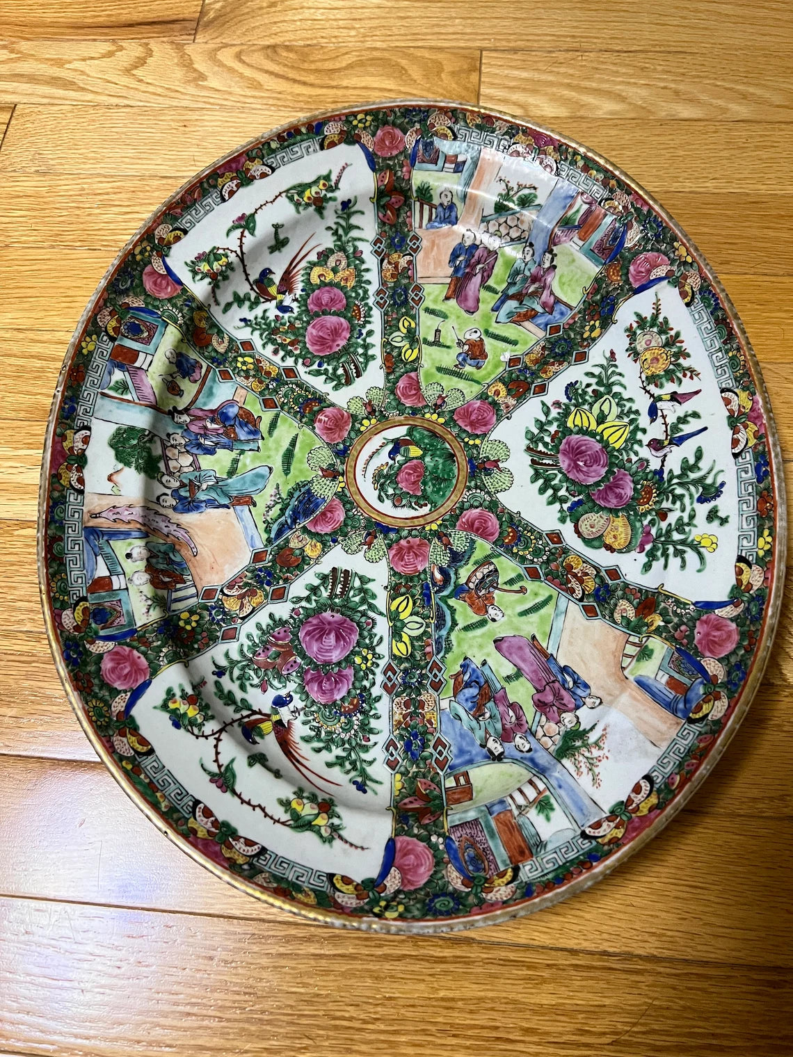 Vintage GuangCai (廣彩瓷）Chinese Medallion Family Rose Oval Platter, 16" x 13.25" x 1.75" High - Royaltreasuryhouse