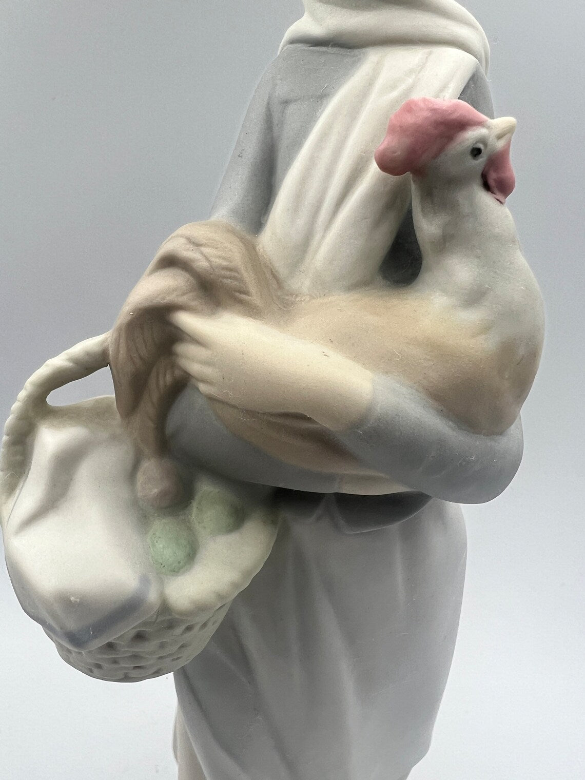 Vintage Lladro Porcelain Figurine Girl with Rooster /Chicken & Basket –  Royaltreasuryhouse