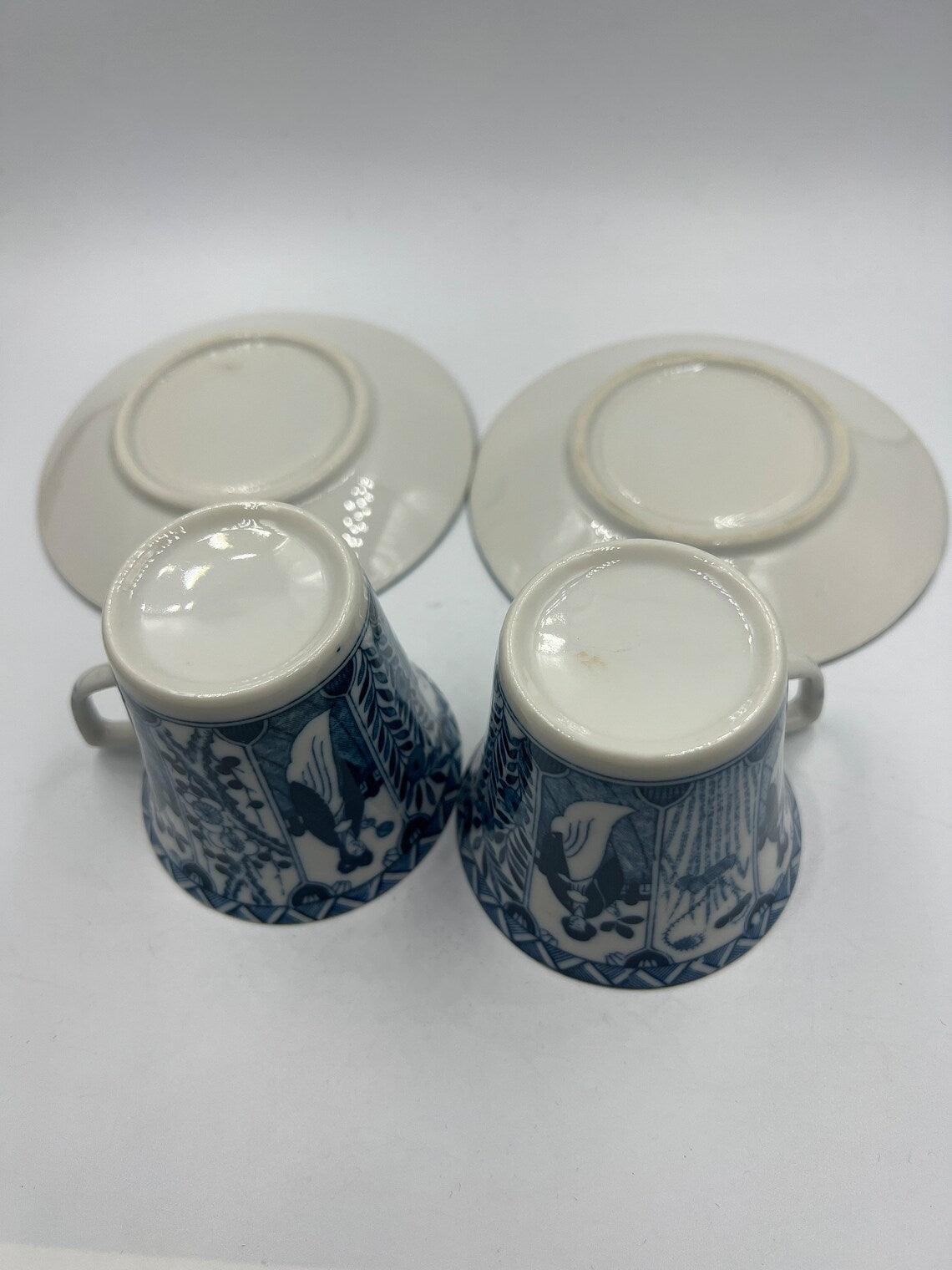 Pair of 19th Century Chinese export cups & saucers - Royaltreasuryhouse