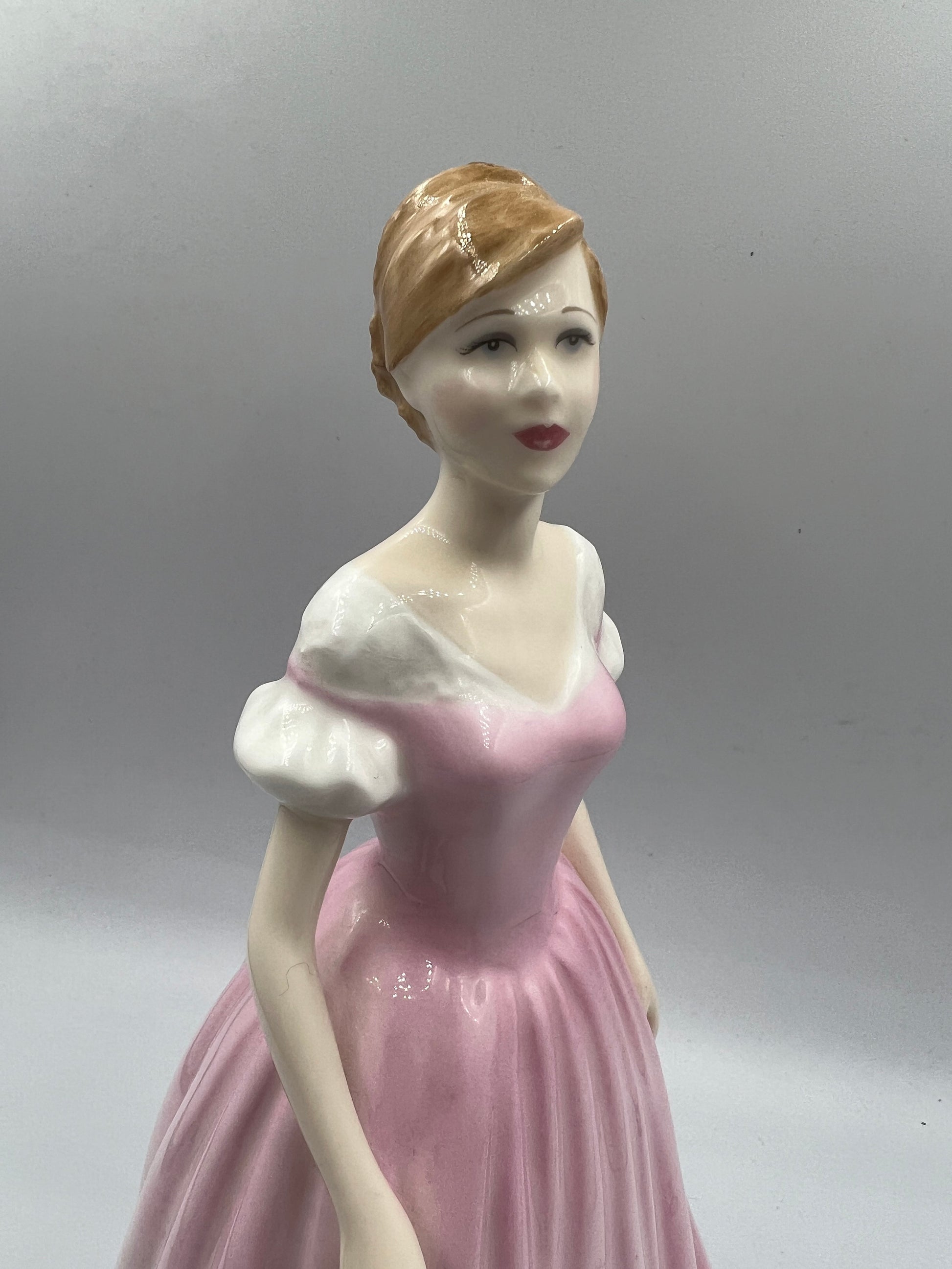 ROYAL DOULTON Large 22.2cm Figurine "Love Of Life" HN 4529 - Royaltreasuryhouse