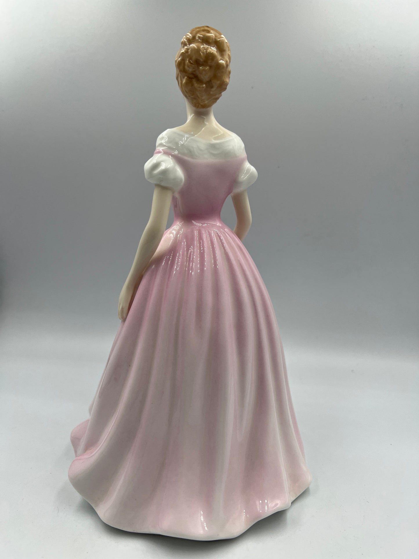 ROYAL DOULTON Large 22.2cm Figurine "Love Of Life" HN 4529 - Royaltreasuryhouse