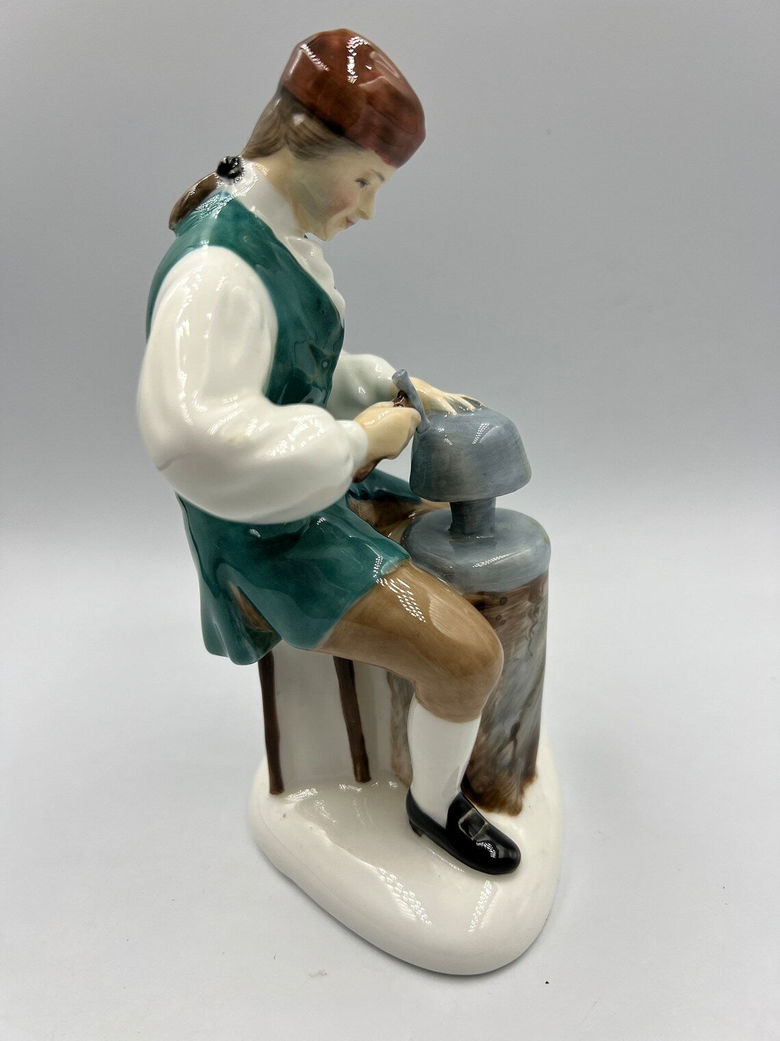 Royal Doulton “The Silversmith Of Williamsburg” HN 2208 - Royaltreasuryhouse