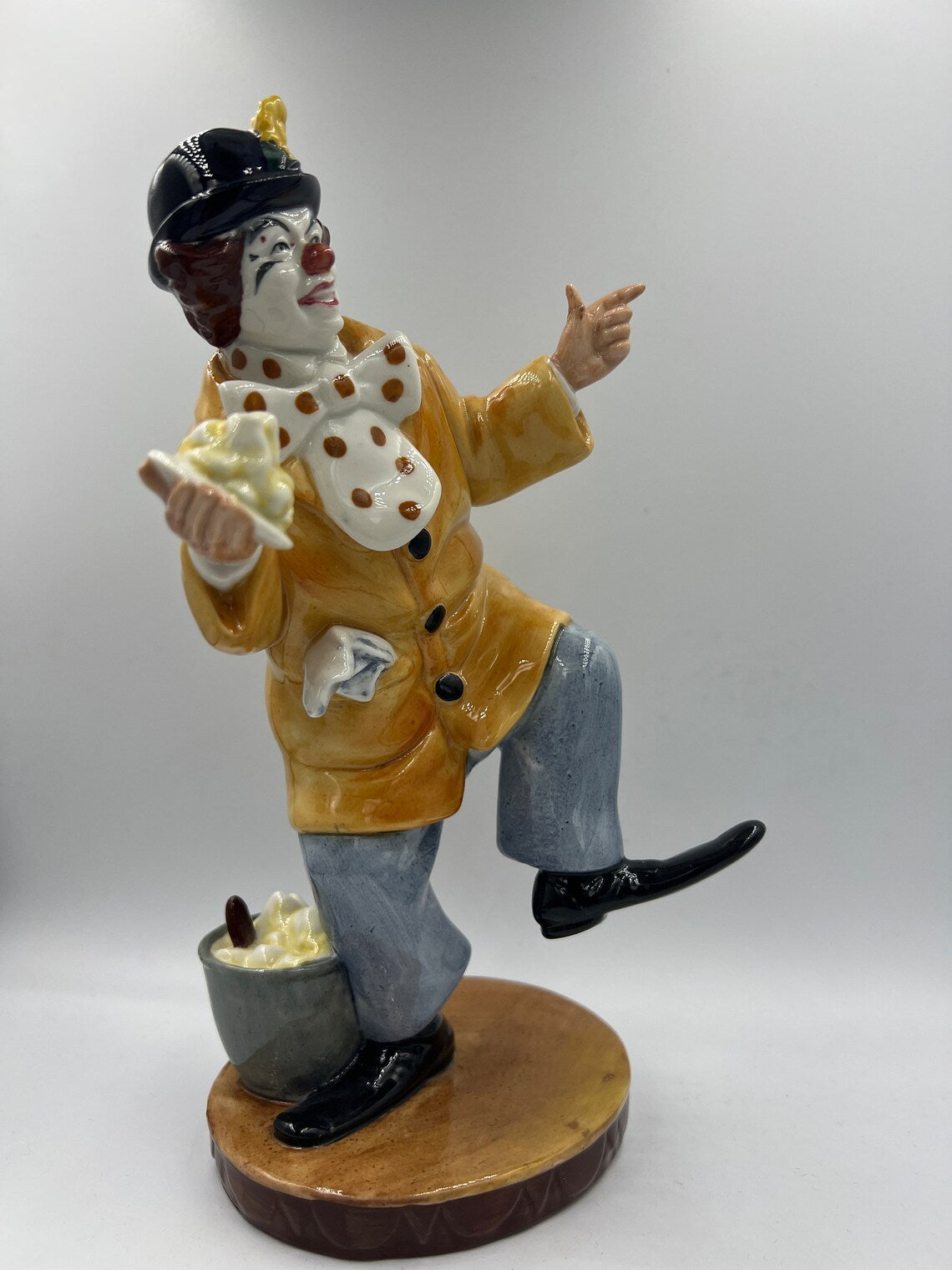 HN2890 Clown - Vintage Porcelain Figurine by Royal Doulton, circa 1980