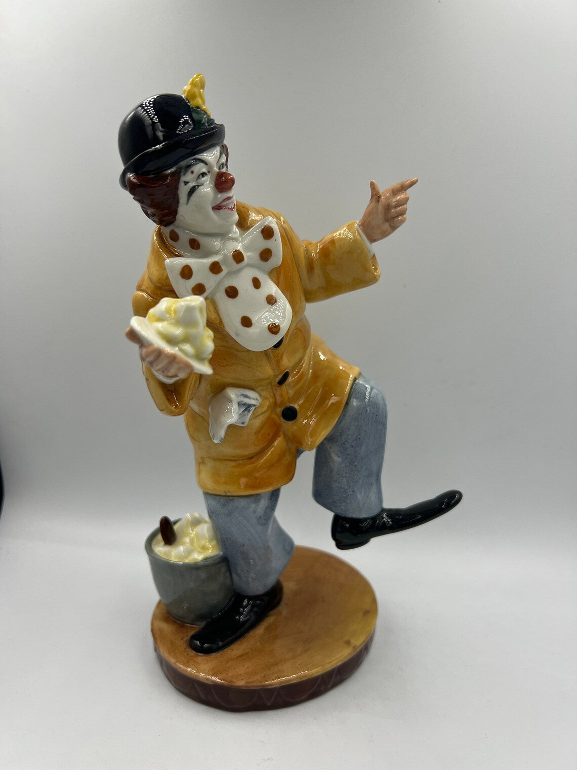 HN2890 Clown - Vintage Porcelain Figurine by Royal Doulton, circa 1980