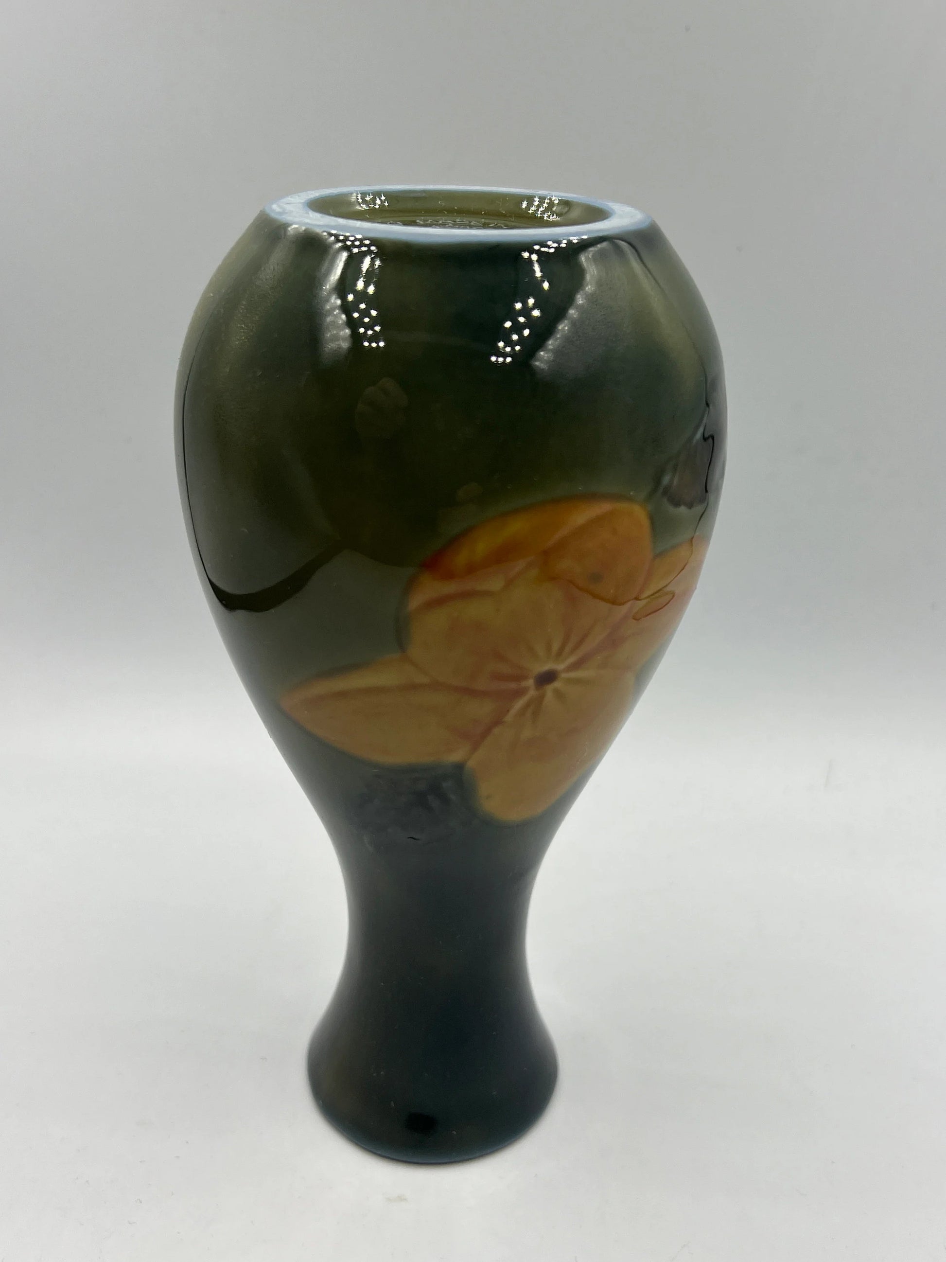 Vintage WADE Ireland Vase 7" Tall - Royaltreasuryhouse