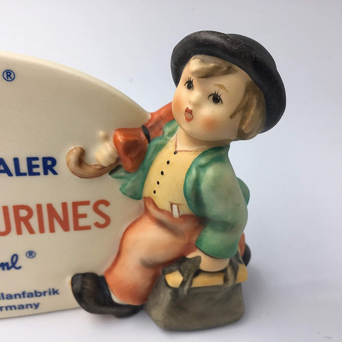 Goebel M.I. Hummel Figurine Hum 187/A TMK-6 Authorized Dealer - Royaltreasuryhouse