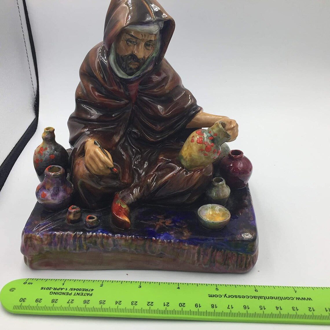 Royal Doulton Figurine The Potter - Royaltreasuryhouse