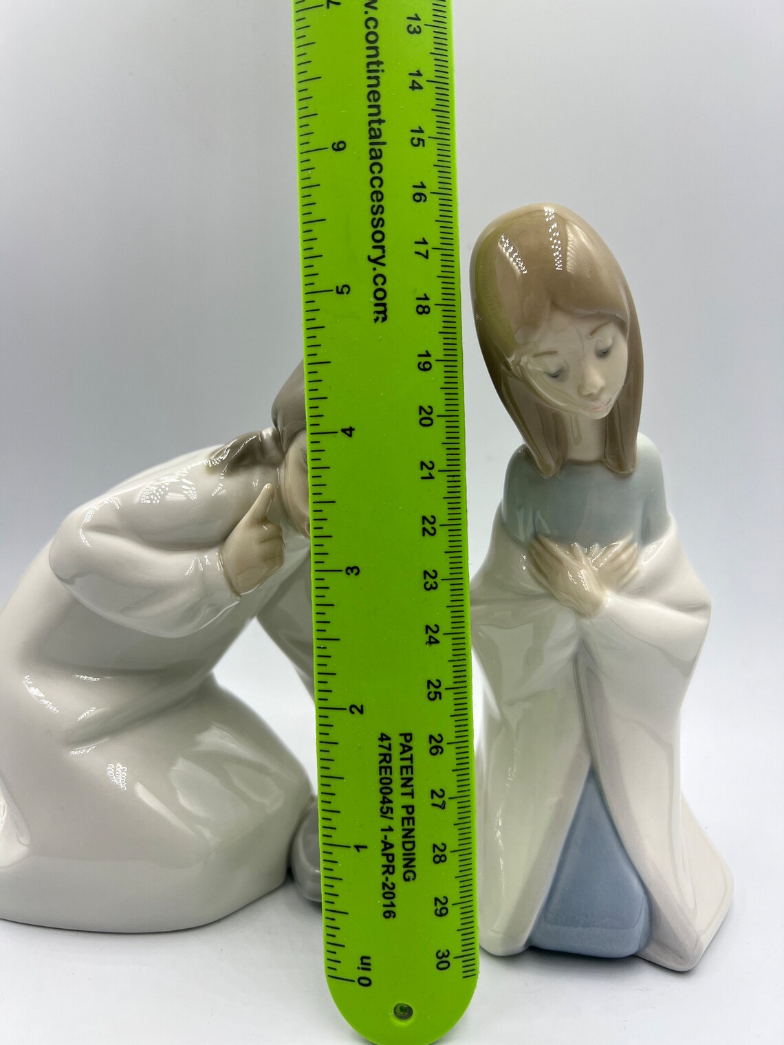 Lladro Porcelain Figurine Bedtime Girl With Shoes and Prayers Kneeling Girl - Royaltreasuryhouse