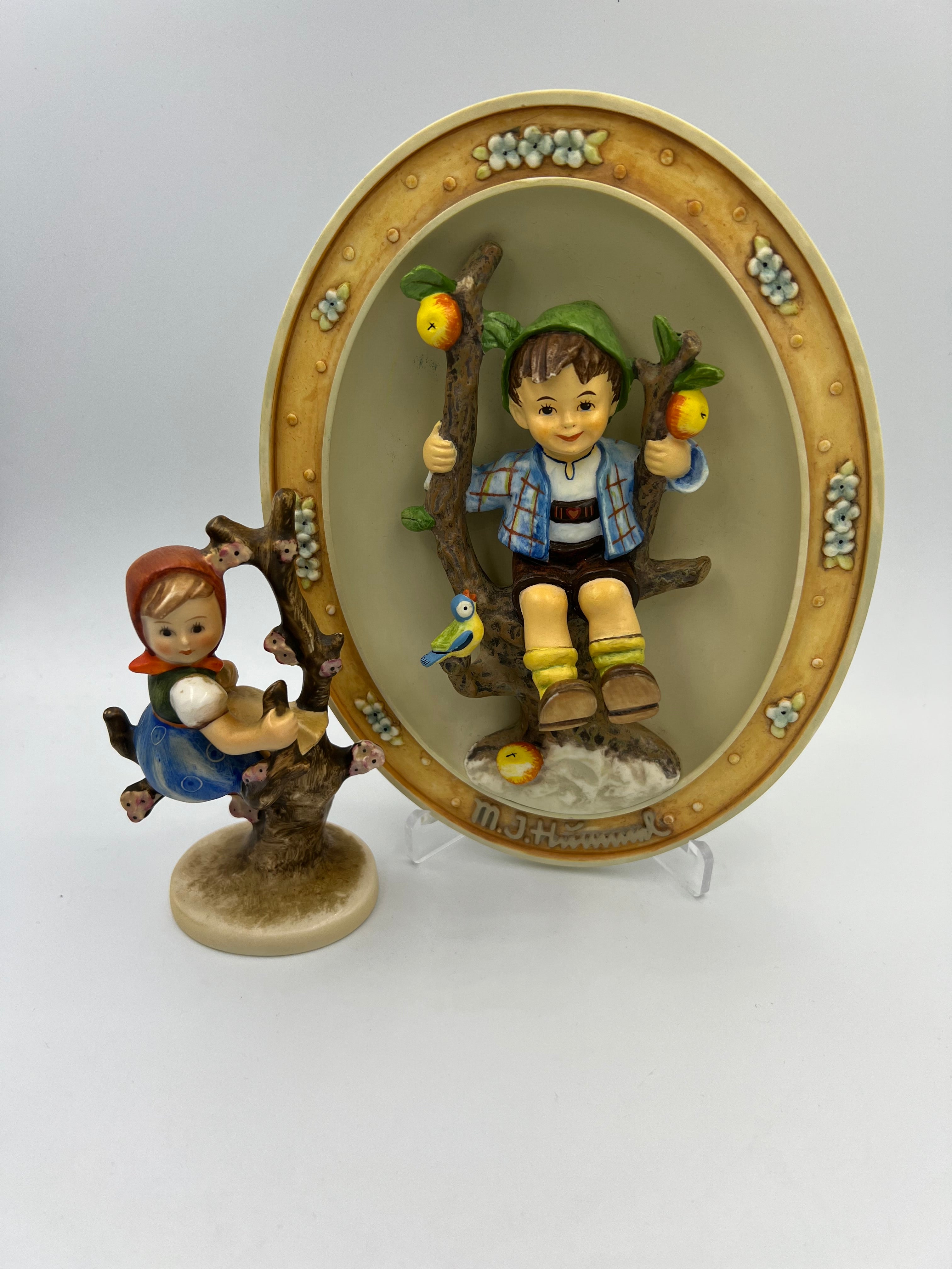 Hummel plates apple tree 2025 boy and girl ate lw5862