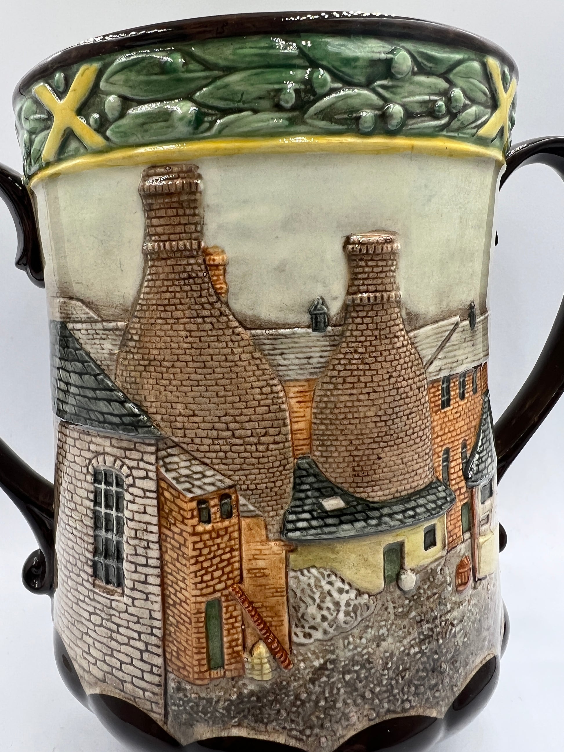 Royal Doulton Large Cup D6696 Pottery In The Past Collectors Club 1982 - Royaltreasuryhouse