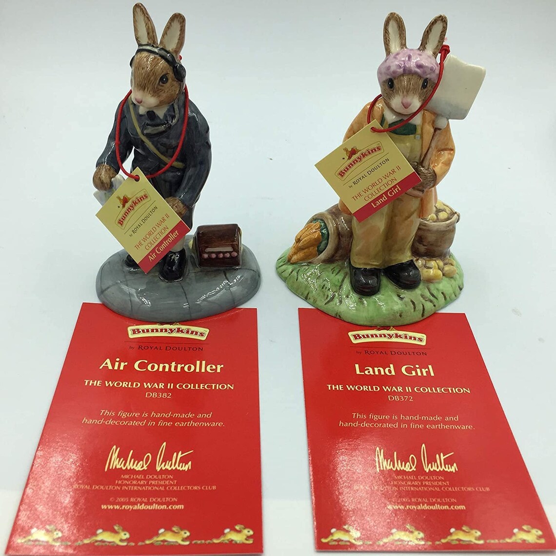 Air Controller World War II Collection & Land Girl DB372 Royal DOULTON BUNNYKINS - Royaltreasuryhouse