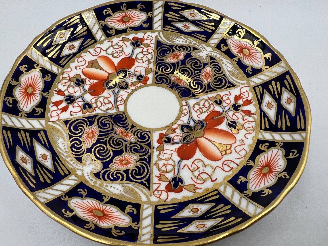 IMARI by Royal Crown Derby Porcelain Tea Cup & Saucer 2451 England c1920-30 - Royaltreasuryhouse